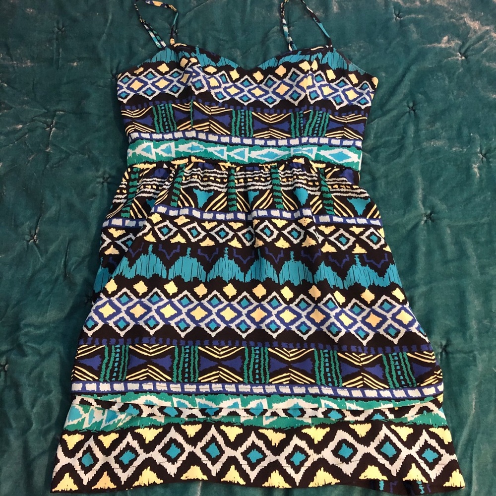 Bebe dress